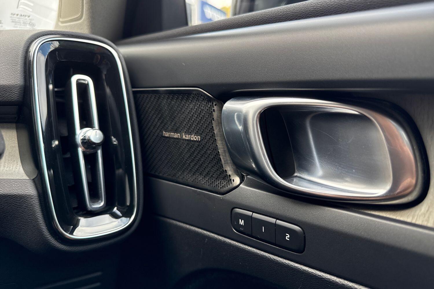 Used Volvo XC40 2022 for sale - 76512907: Photo 43