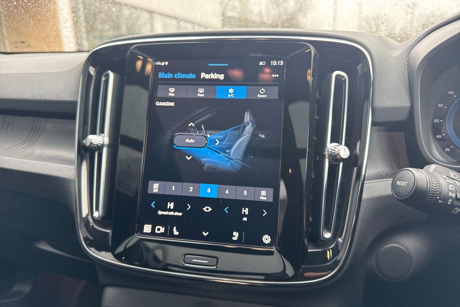 Used Volvo XC40 2022 for sale - 77705535: Photo 5