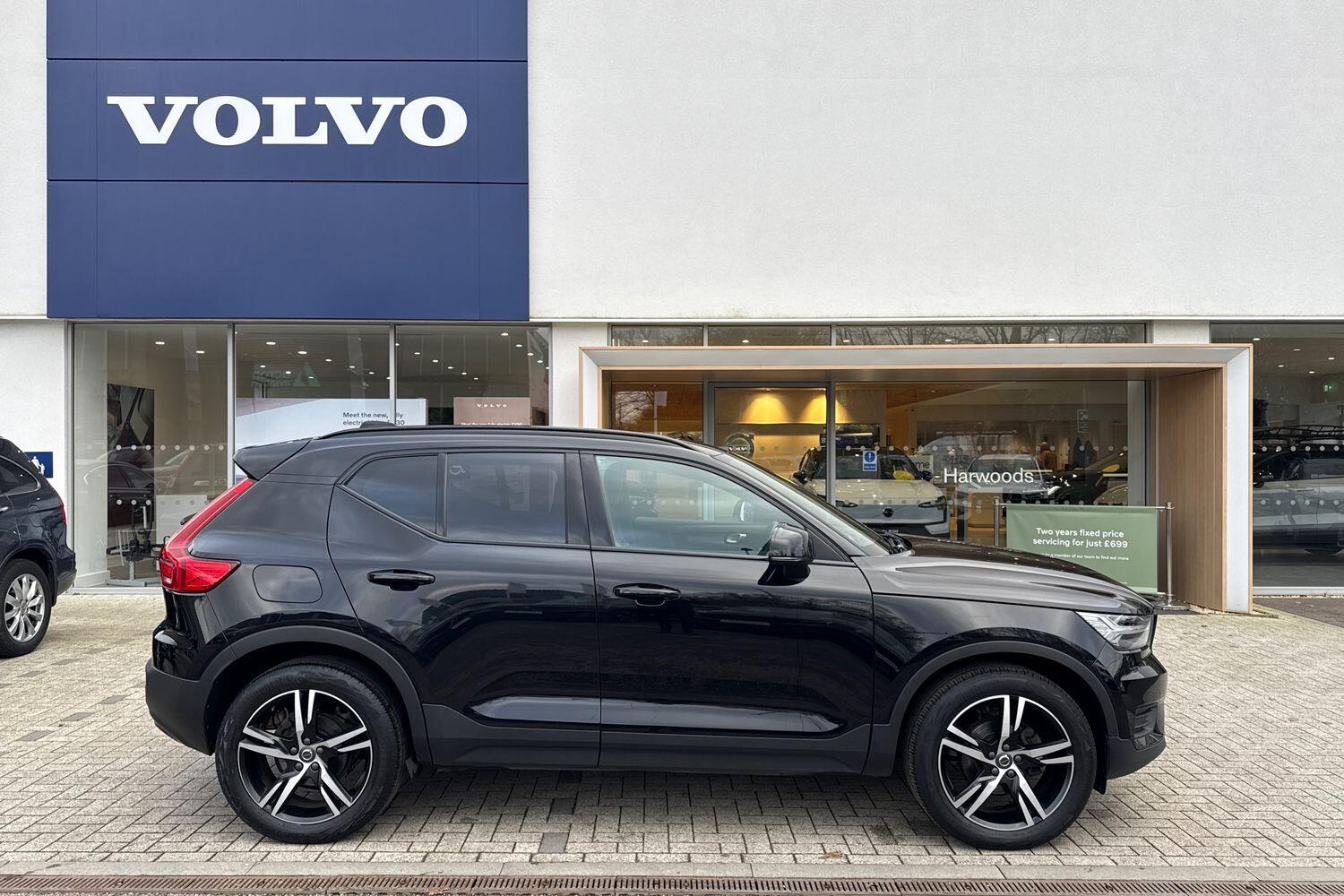 Used Volvo XC40 2022 for sale - 77377185: Photo 2