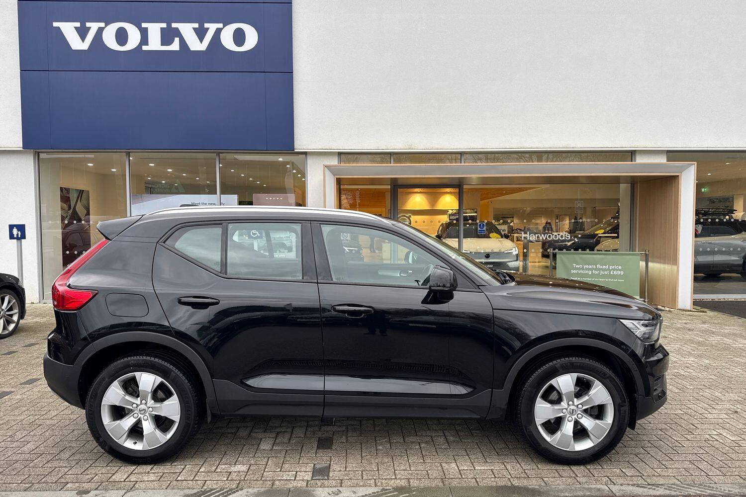 Used Volvo XC40 2020 for sale - 77425082: Photo 2