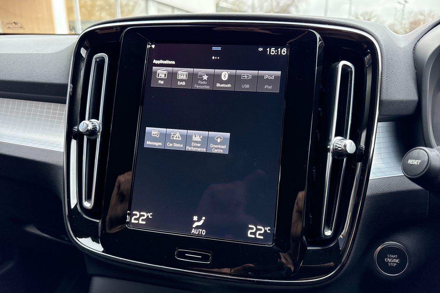 Used Volvo XC40 2020 for sale - 77425082: Photo 40