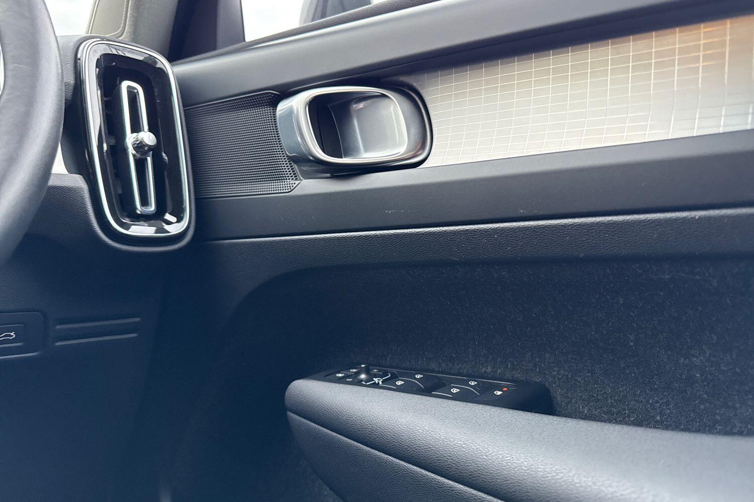 Used Volvo XC40 2020 for sale - 77425082: Photo 41