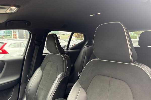 Used Volvo XC40 2021 for sale - 76295801: Photo 28
