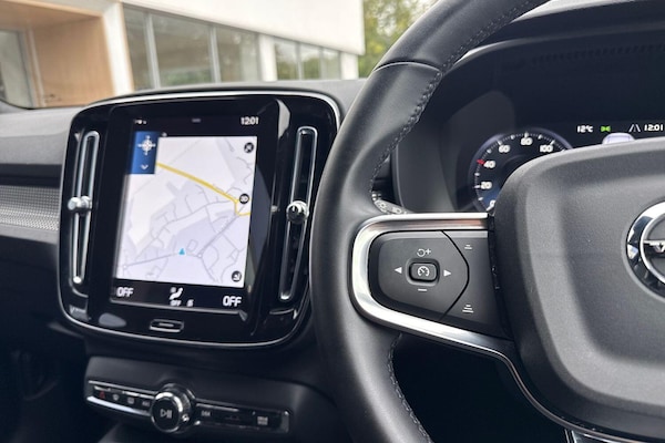 Used Volvo XC40 2021 for sale - 76295801: Photo 35