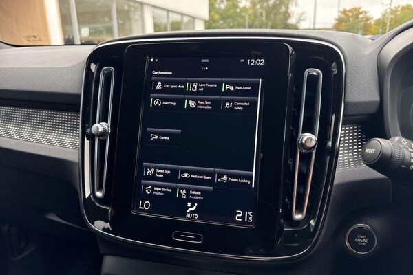Used Volvo XC40 2021 for sale - 76295801: Photo 40