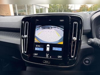 Used Volvo XC40 2021 for sale - 76295801: Photo 4