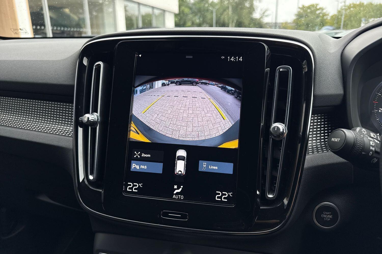 Used Volvo XC40 2021 for sale - 76020887: Photo 4