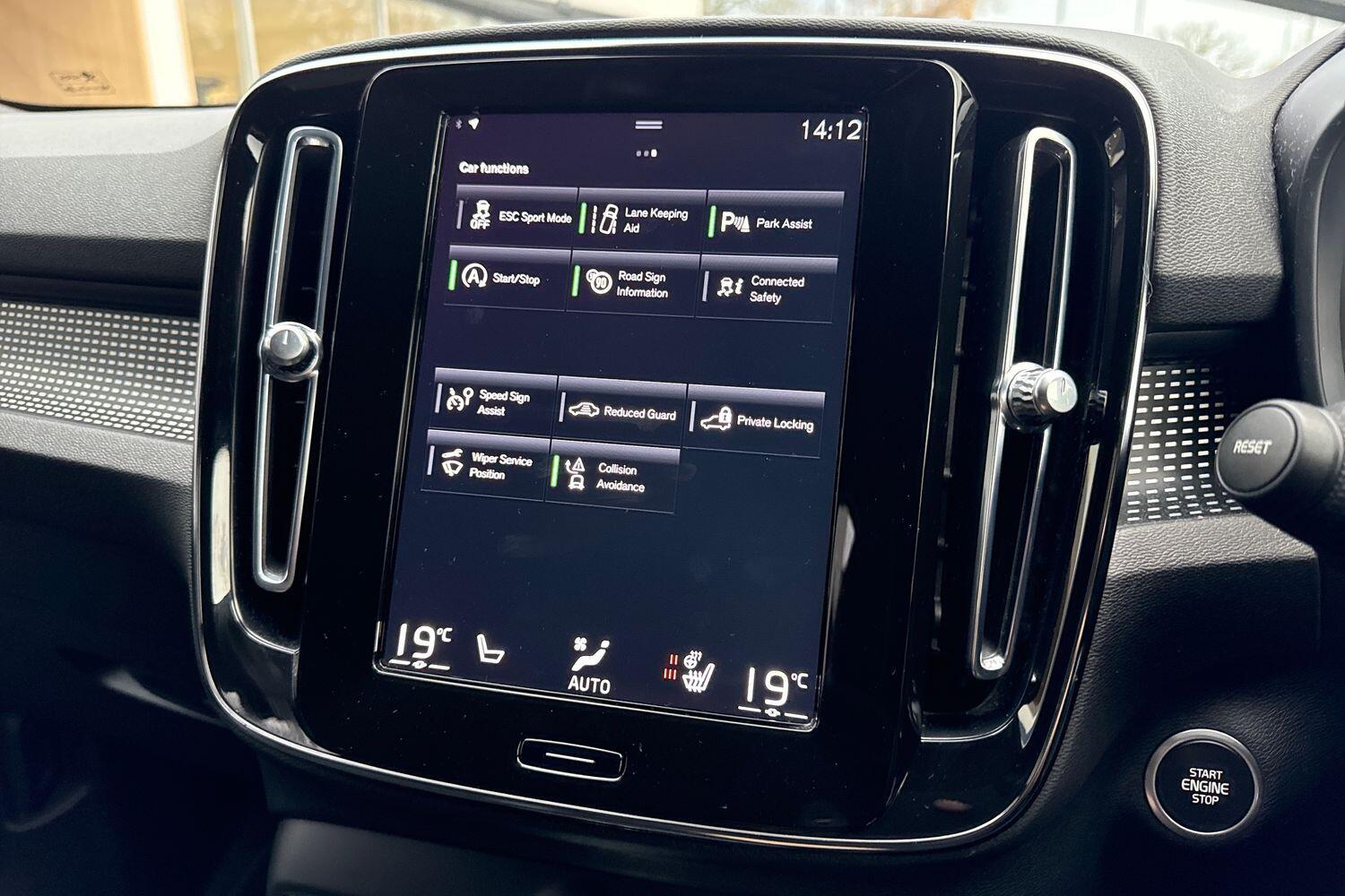 Used Volvo XC40 2020 for sale - 76887373: Photo 41