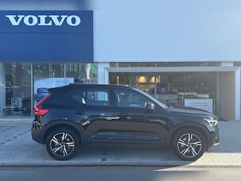 Used Volvo XC40 2023 for sale - 76199681: Photo 2