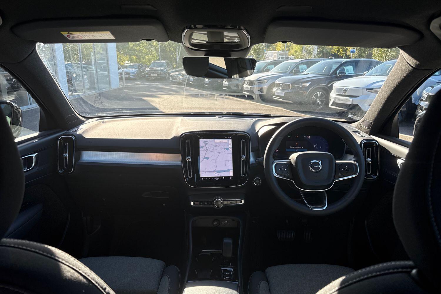 Used Volvo XC40 2023 for sale - 76199681: Photo 3