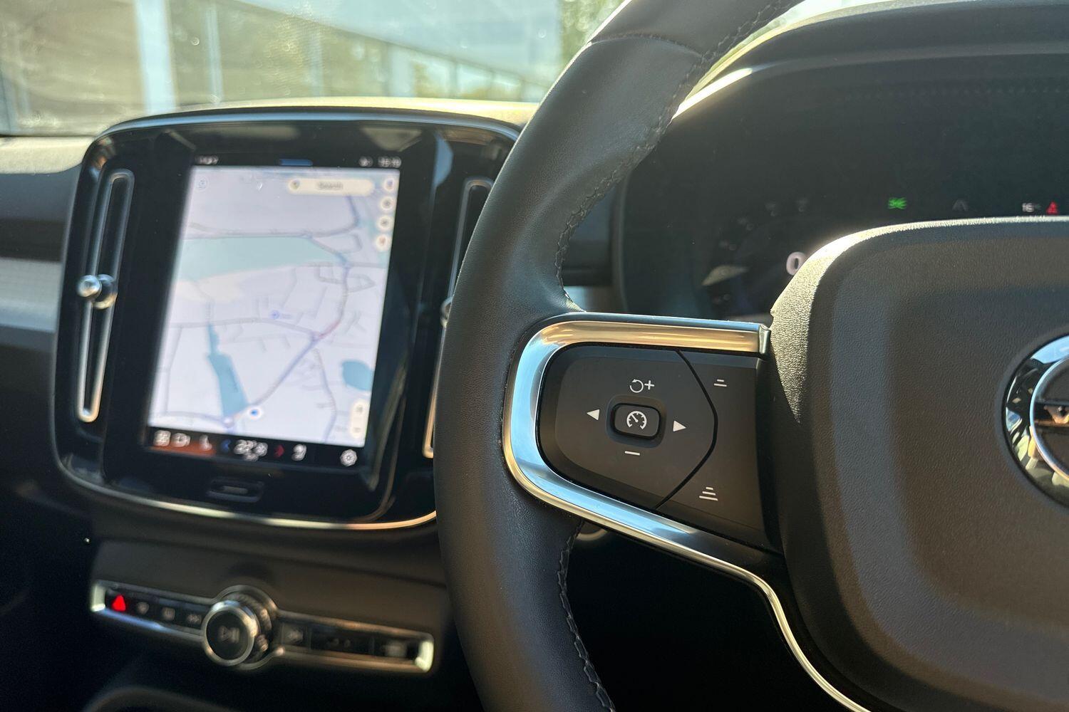 Used Volvo XC40 2023 for sale - 76199681: Photo 34