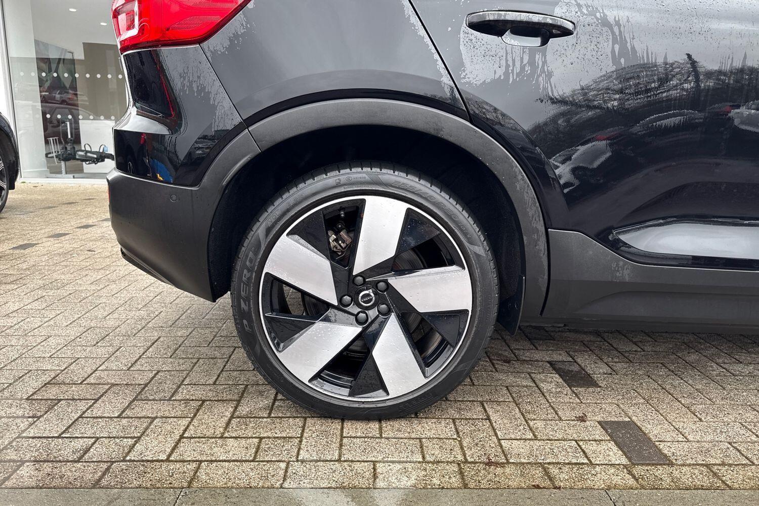 Used Volvo XC40 for sale - 77549356: Photo 14