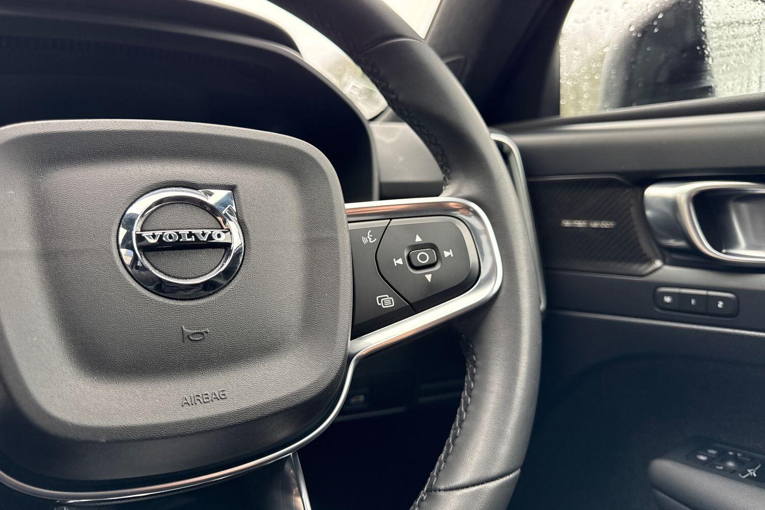 Used Volvo XC40 for sale - 77549356: Photo 37