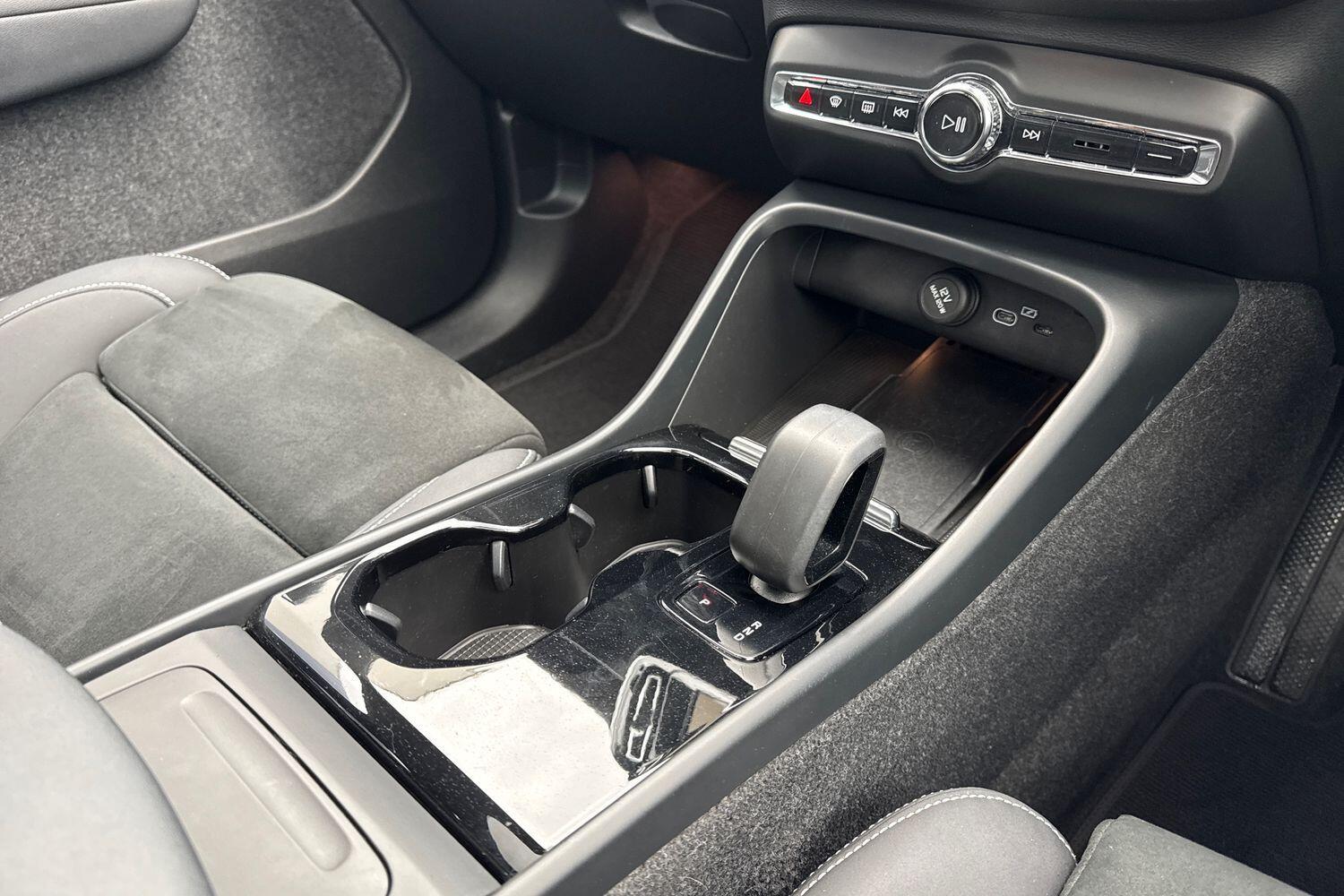 Used Volvo XC40 for sale - 77549356: Photo 43