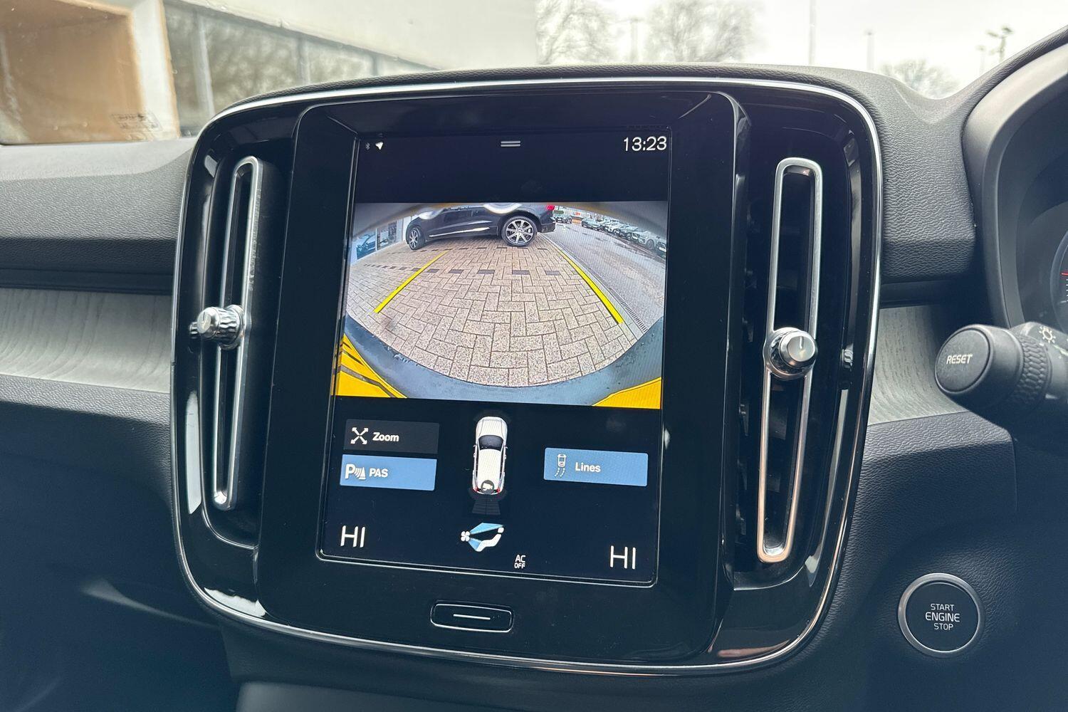 Used Volvo XC40 2021 for sale - 77633833: Photo 4