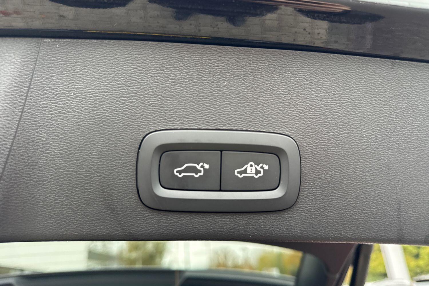 Used Volvo XC40 2023 for sale - 76550305: Photo 21