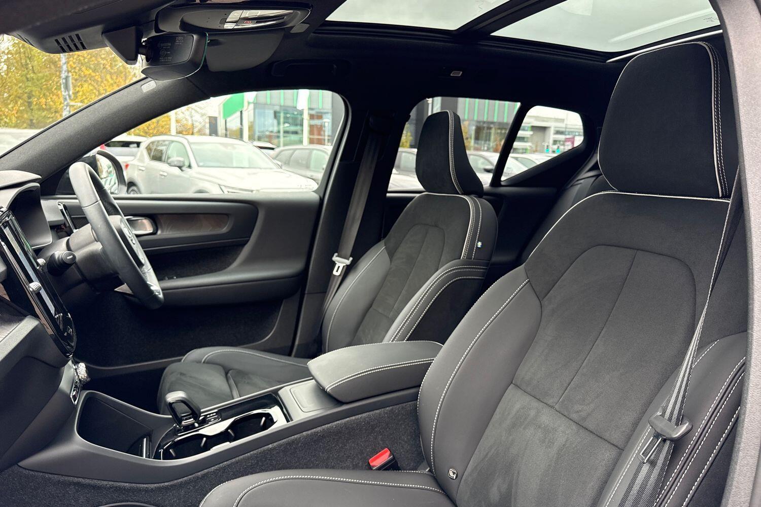 Used Volvo XC40 2023 for sale - 76550305: Photo 28