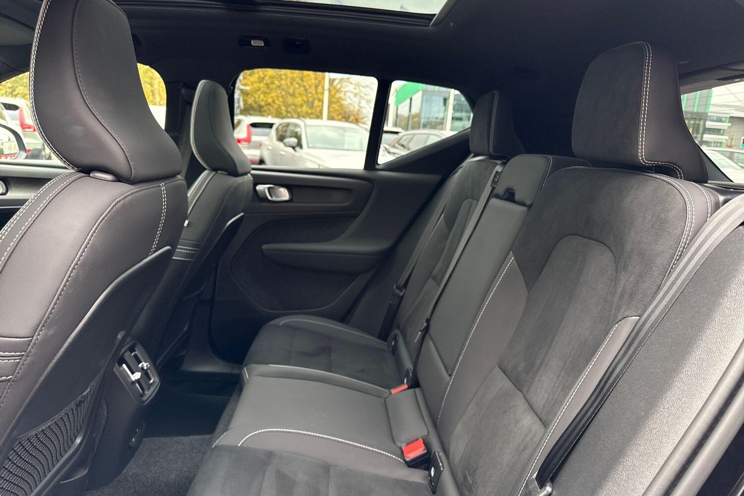 Used Volvo XC40 2023 for sale - 76550305: Photo 30