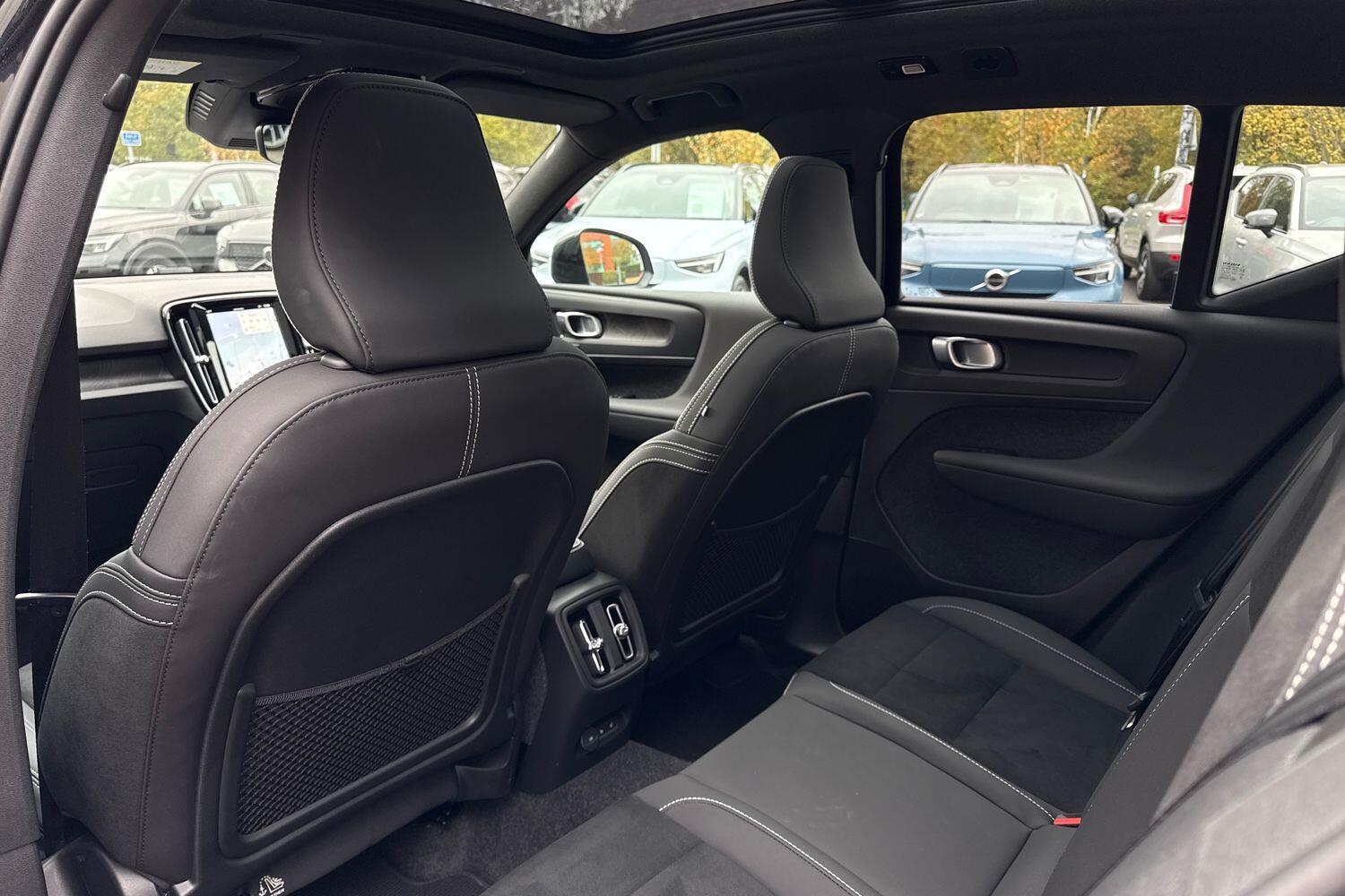 Used Volvo XC40 2023 for sale - 76550305: Photo 31