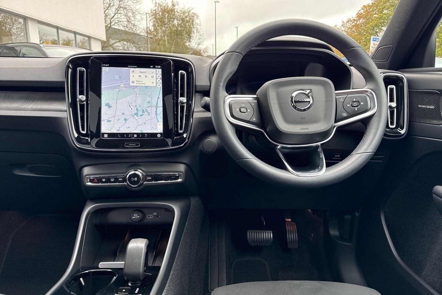 Used Volvo XC40 2023 for sale - 76550305: Photo 34