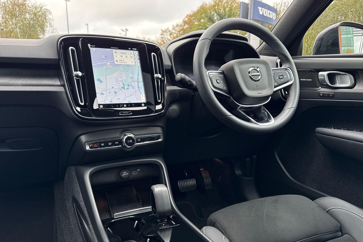 Used Volvo XC40 2023 for sale - 76550305: Photo 35