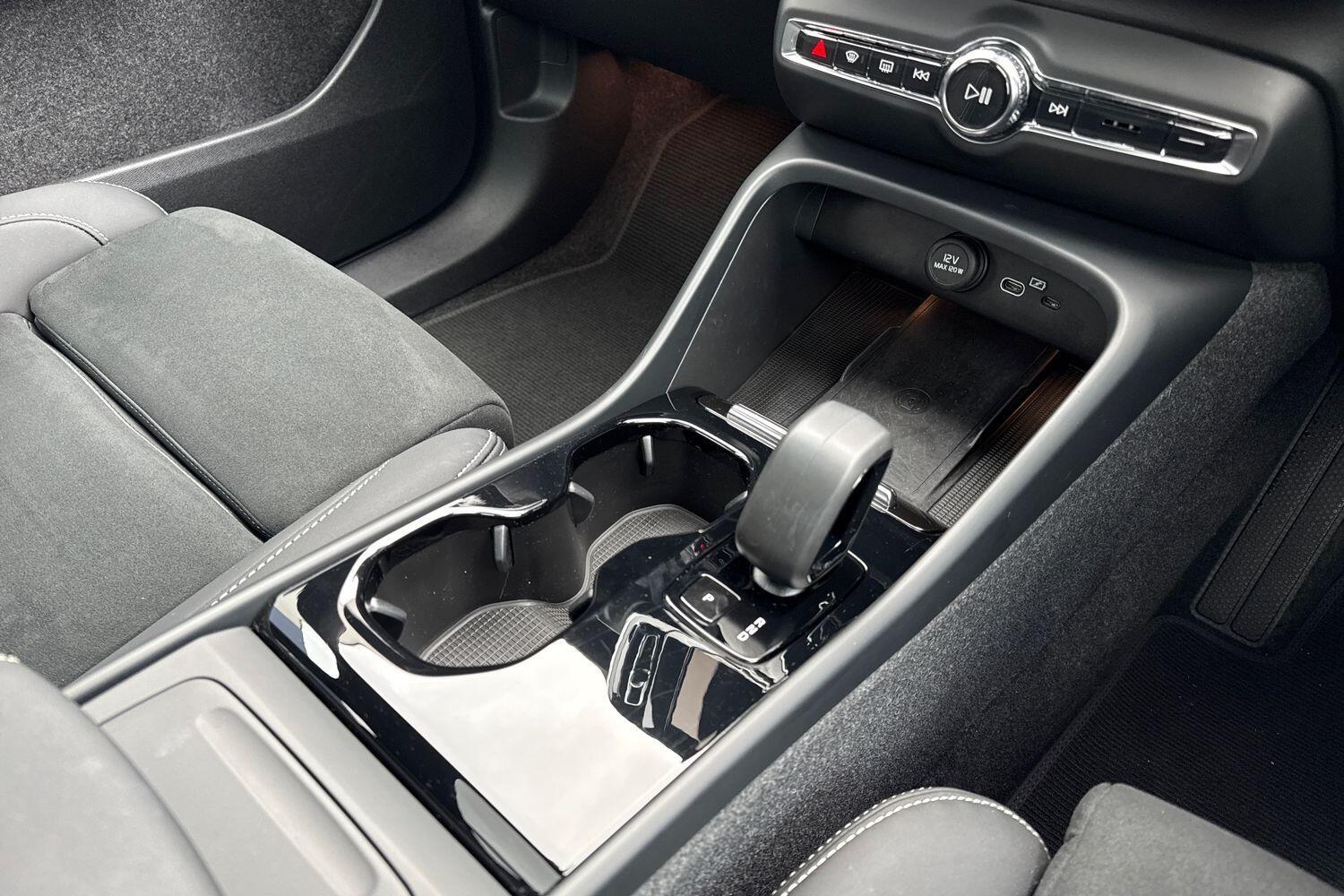 Used Volvo XC40 2023 for sale - 76550305: Photo 44