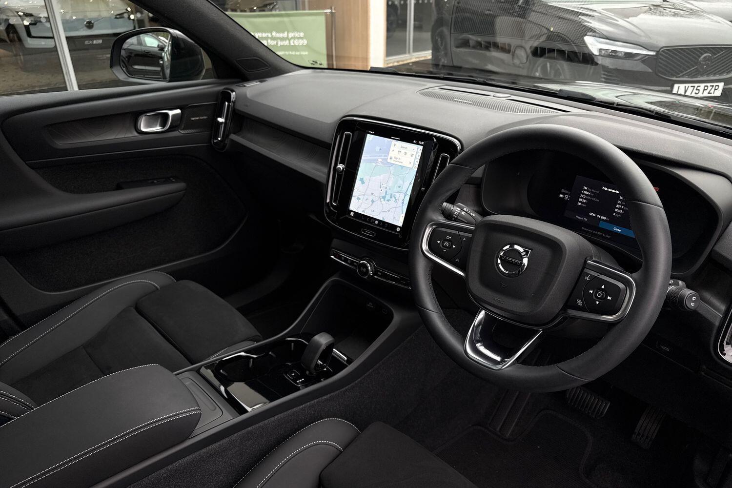 Used Volvo XC40 2023 for sale - 76550305: Photo 6