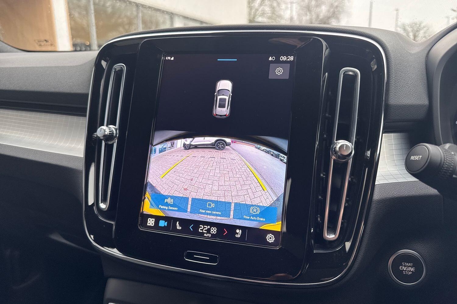 Used Volvo XC40 2022 for sale - 77255328: Photo 4