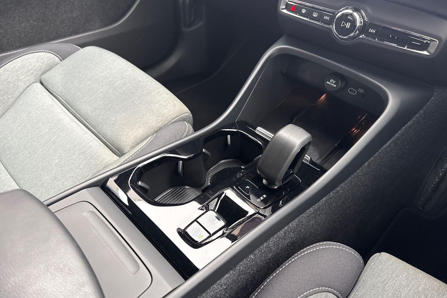 Used Volvo XC40 2022 for sale - 77255328: Photo 42