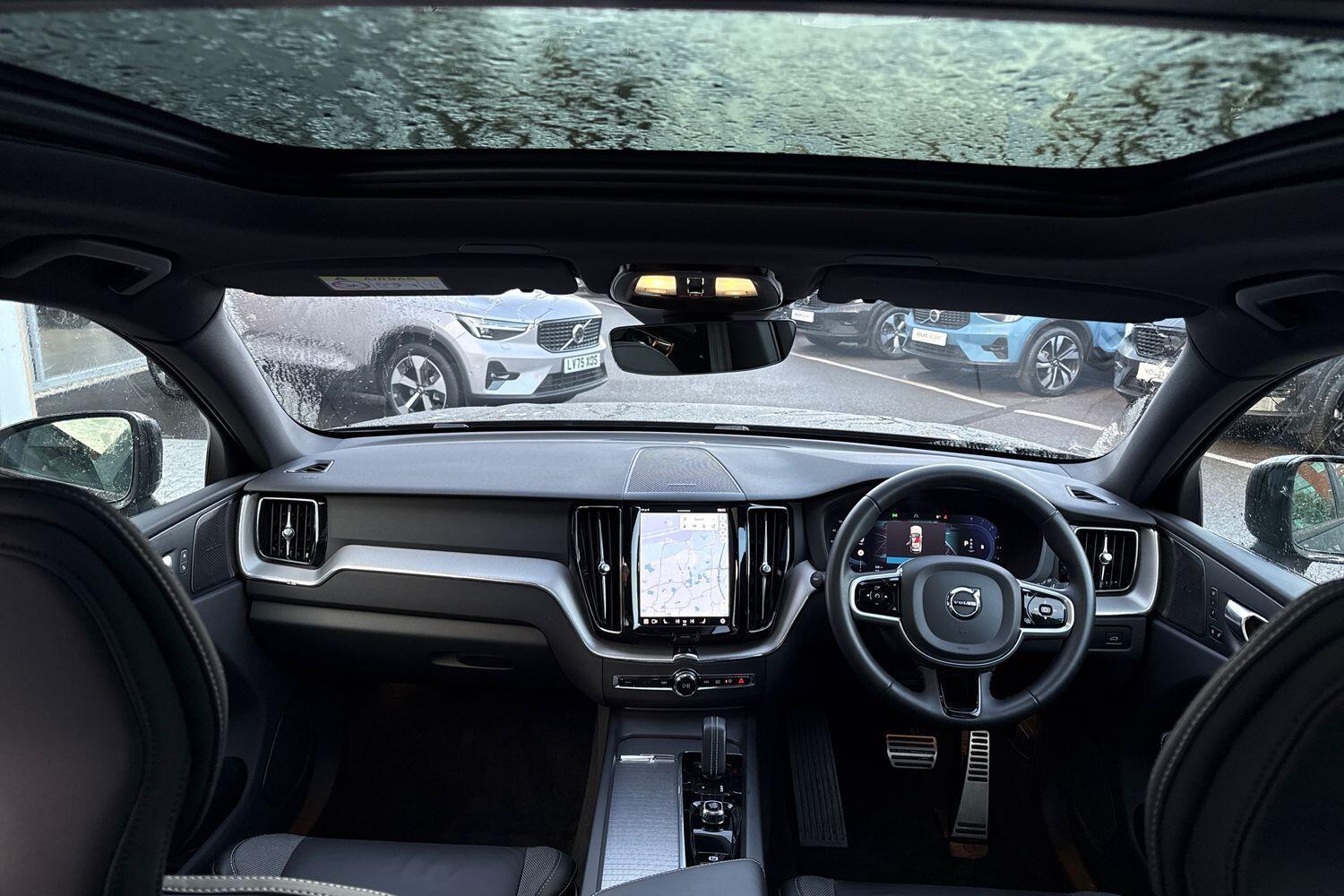 Used Volvo XC60 2022 for sale - 76457732: Photo 3