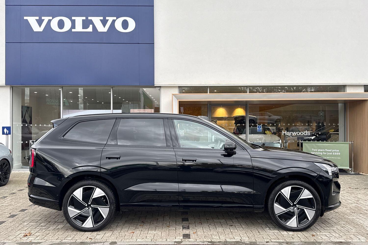 Used Volvo EX90 2025 for sale - 76498836: Photo 2