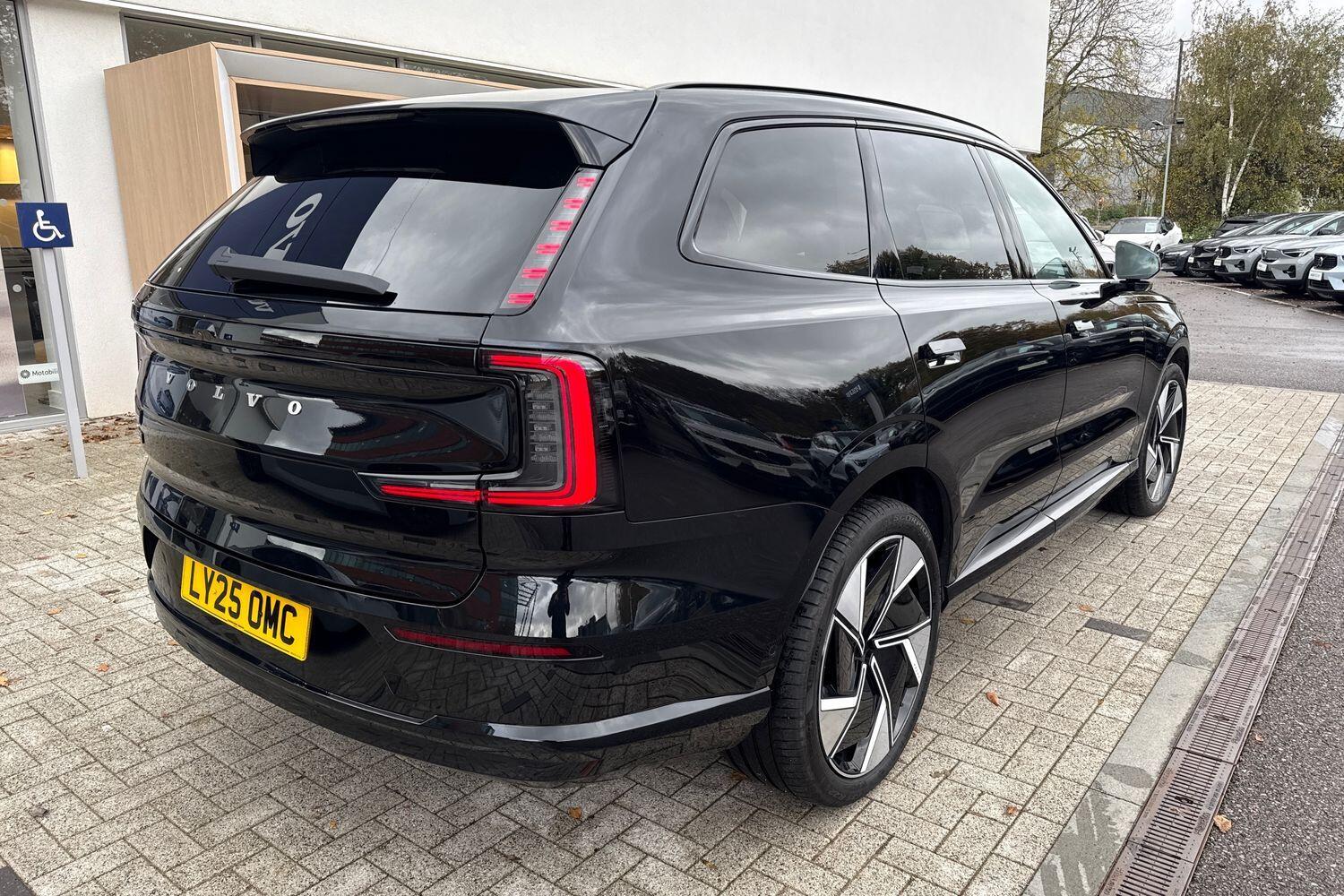 Used Volvo EX90 2025 for sale - 76498836: Photo 8