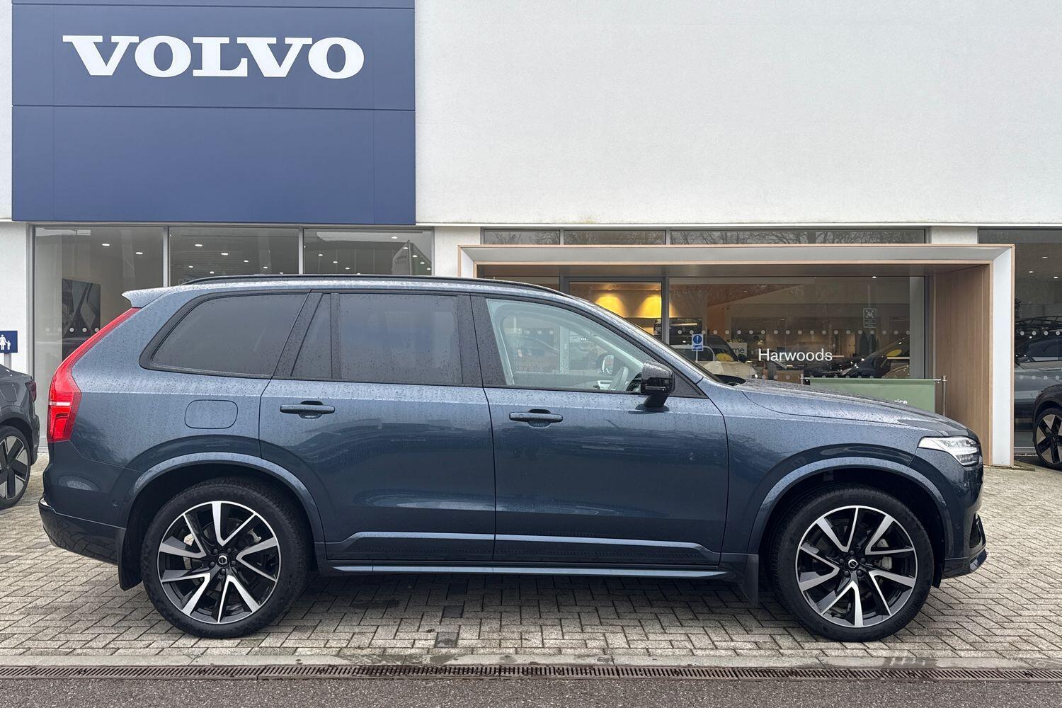 Used Volvo XC90 2023 for sale - 77573837: Photo 2