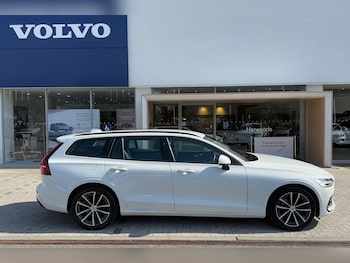 Used Volvo V60 2022 for sale - 75563920: Photo