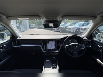 Used Volvo V60 2022 for sale - 75563920: Photo