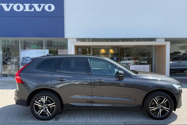 Used Volvo XC60 2022 for sale - 75563883: Photo 2