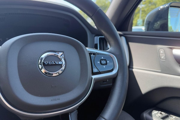 Used Volvo XC60 2022 for sale - 75563883: Photo 36