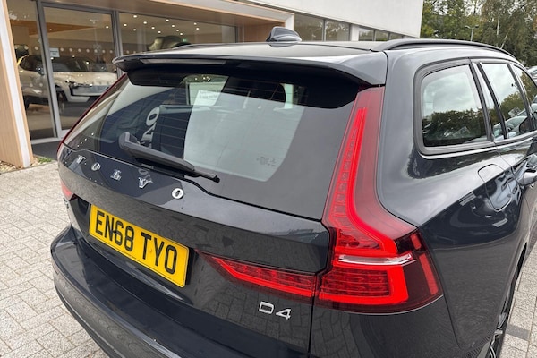 Used Volvo V60 2019 for sale - 76295589: Photo 15