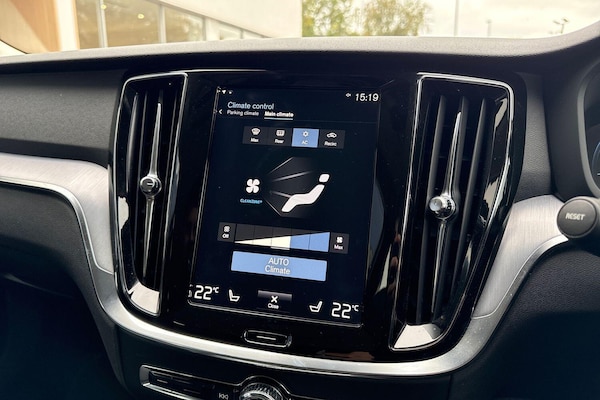Used Volvo V60 2019 for sale - 76295589: Photo 39