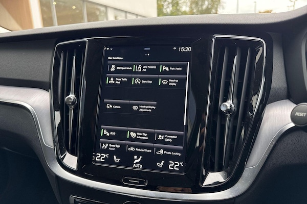 Used Volvo V60 2019 for sale - 76295589: Photo 42