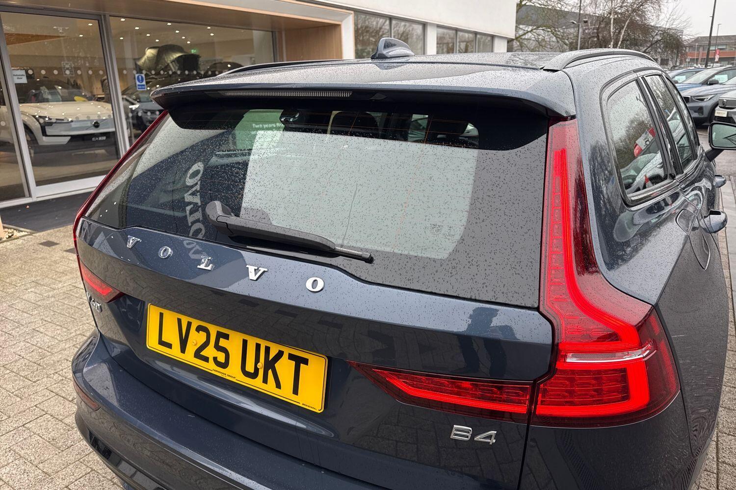 Used Volvo V60 2025 for sale - 77142940: Photo 16
