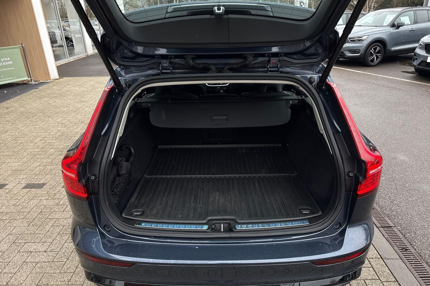 Used Volvo V60 2025 for sale - 77142940: Photo 20