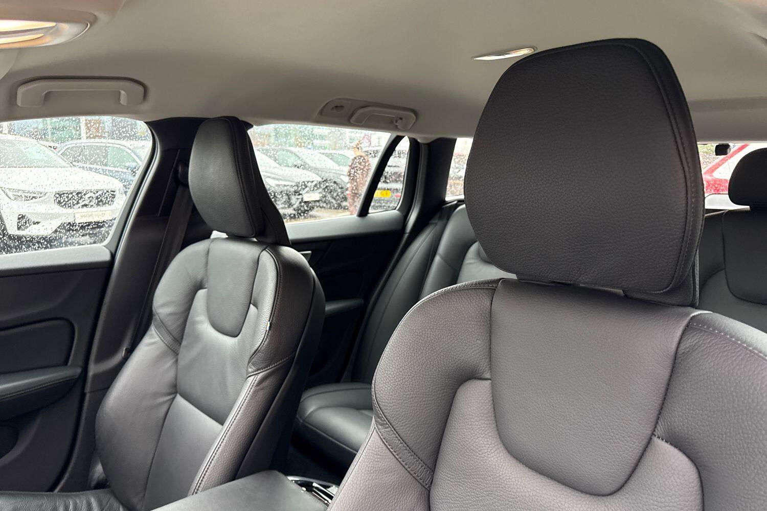 Used Volvo V60 2025 for sale - 77142940: Photo 29