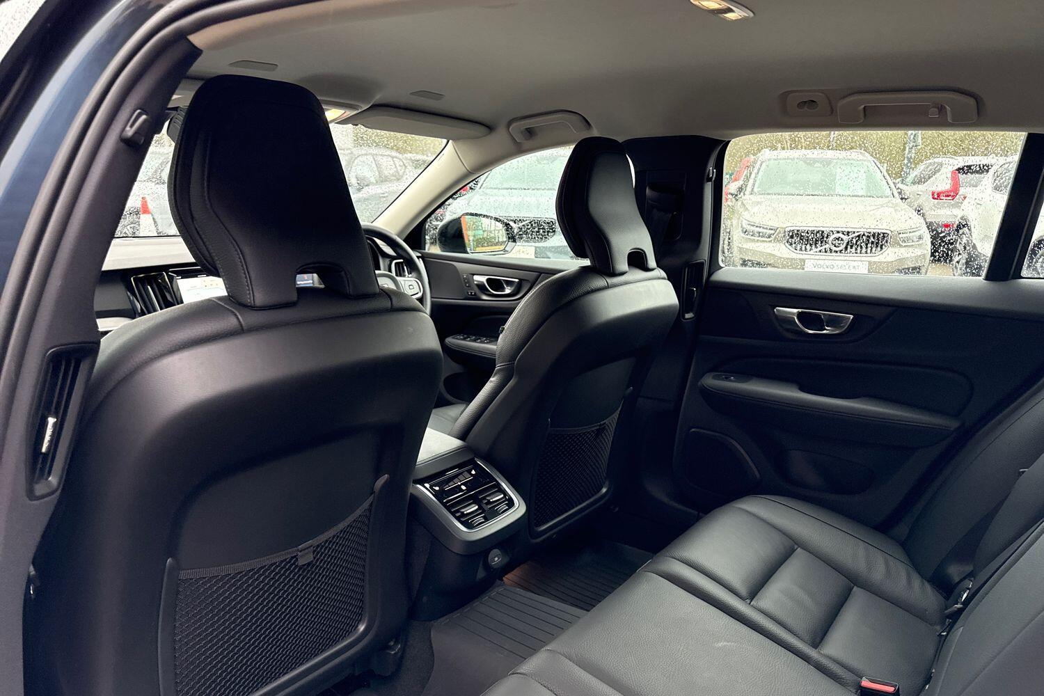 Used Volvo V60 2025 for sale - 77142940: Photo 31