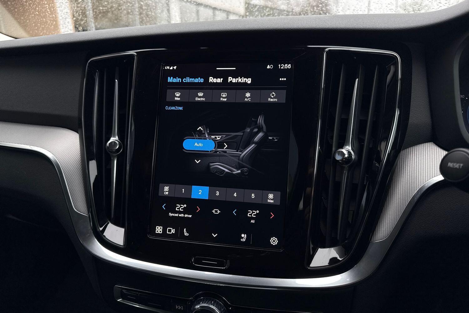 Used Volvo V60 2025 for sale - 77142940: Photo 38