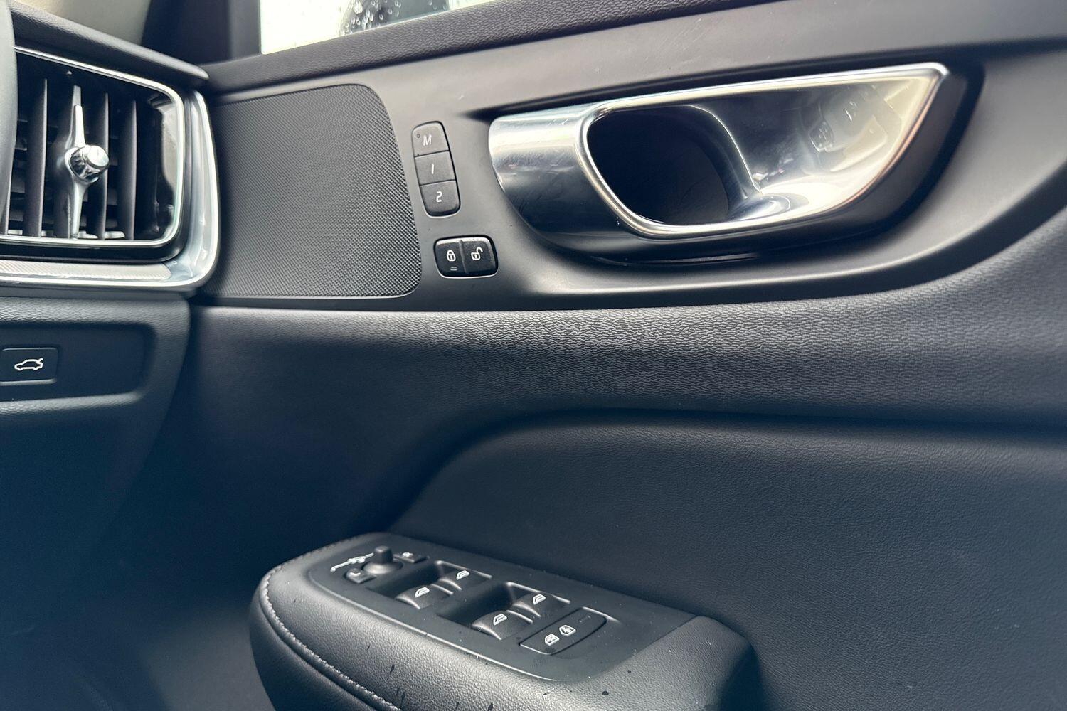 Used Volvo V60 2025 for sale - 77142940: Photo 41