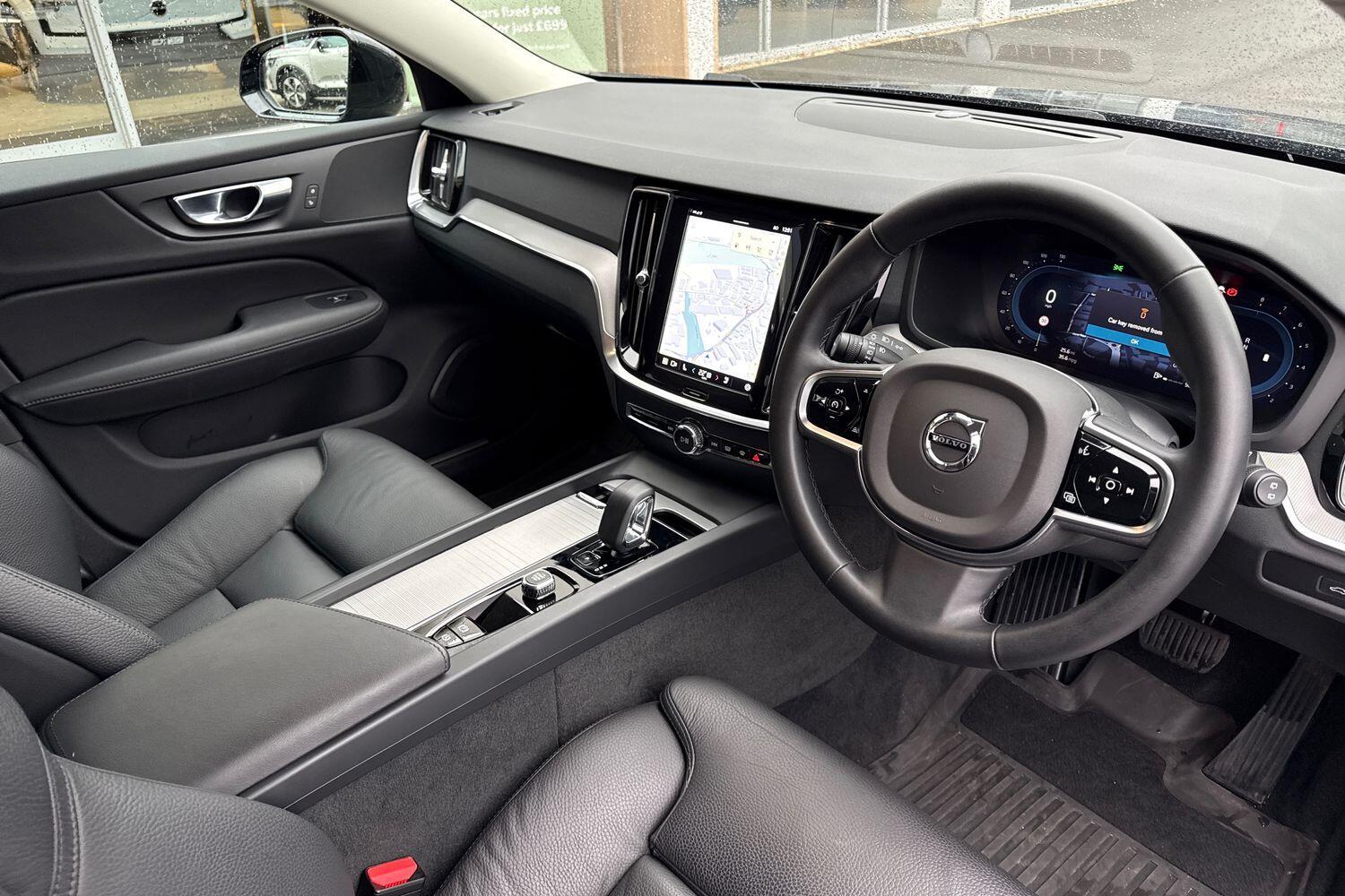 Used Volvo V60 2025 for sale - 77142940: Photo 6