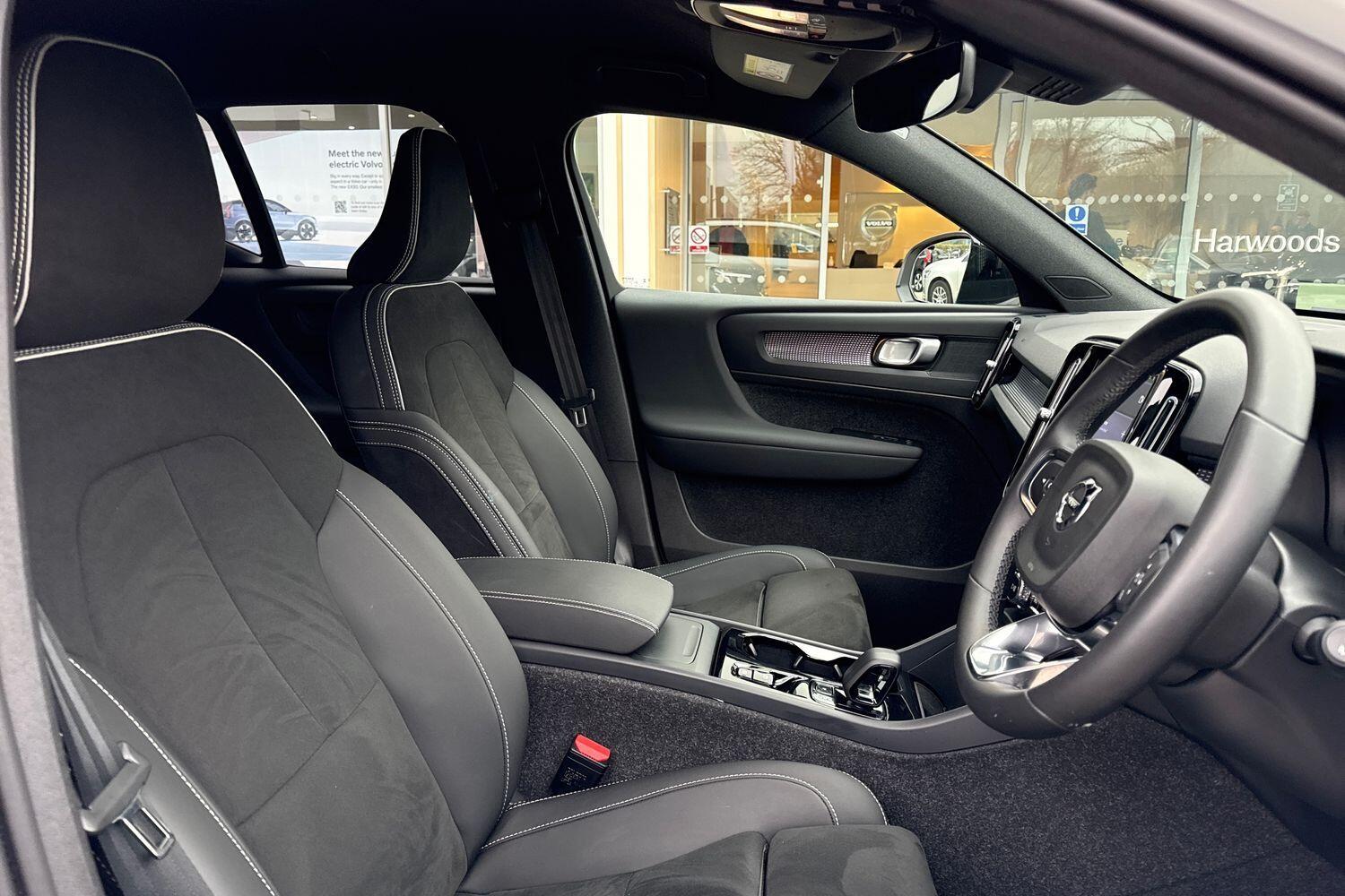 Used Volvo XC40 2025 for sale - 77331482: Photo 25