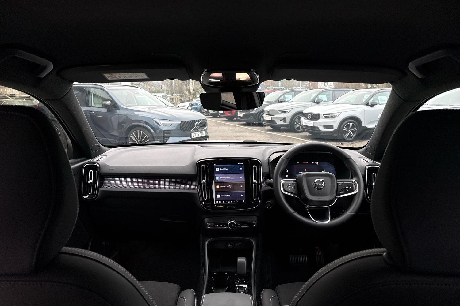 Used Volvo XC40 2025 for sale - 77331482: Photo 3