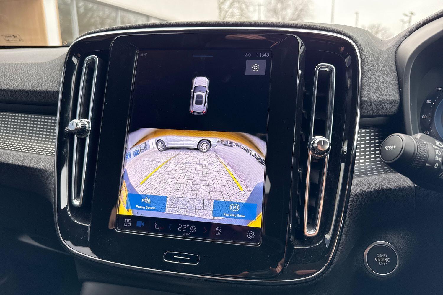 Used Volvo XC40 2025 for sale - 77331482: Photo 4